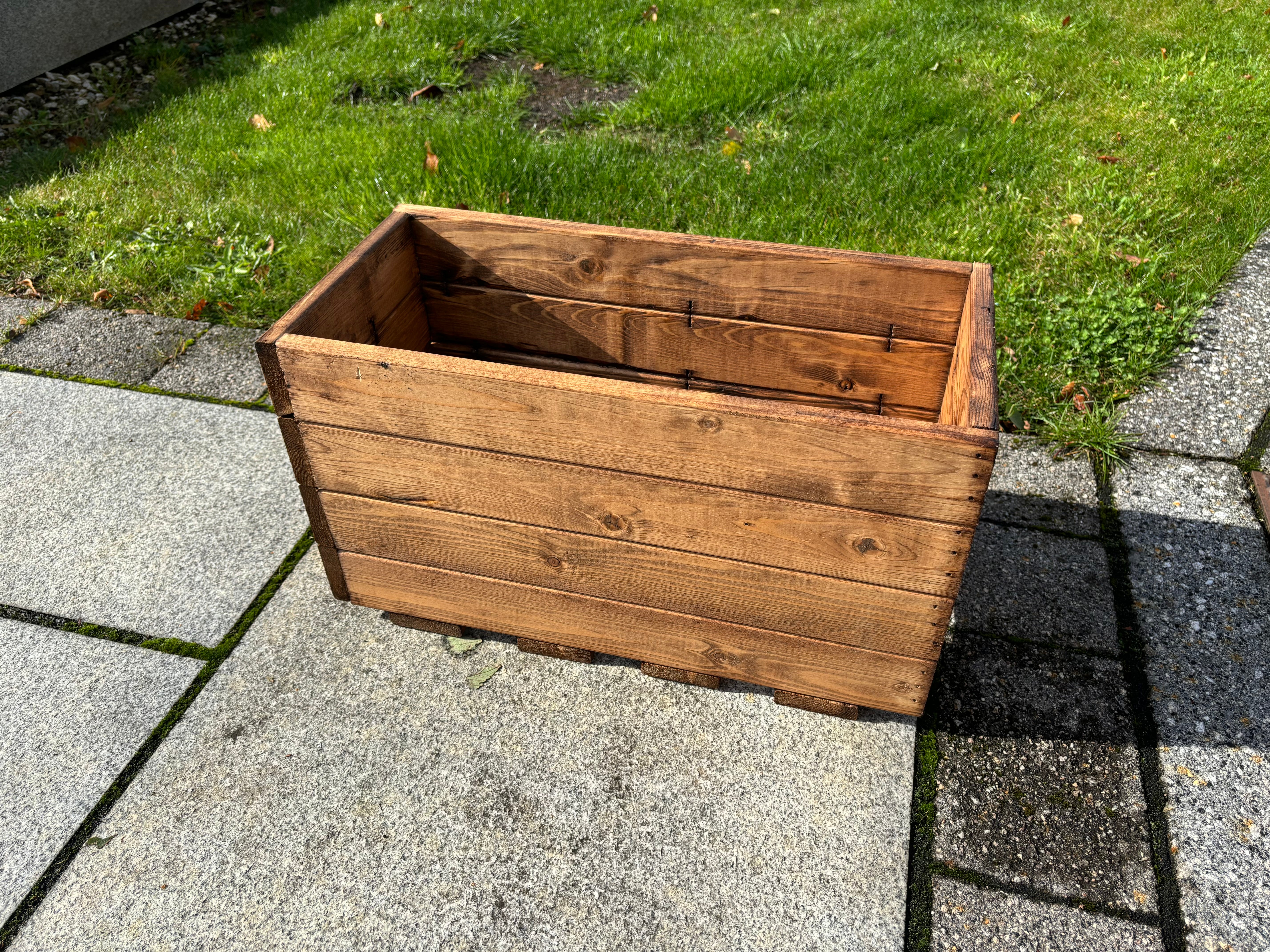 HB104 - Regular Berwick Trough - Image 3