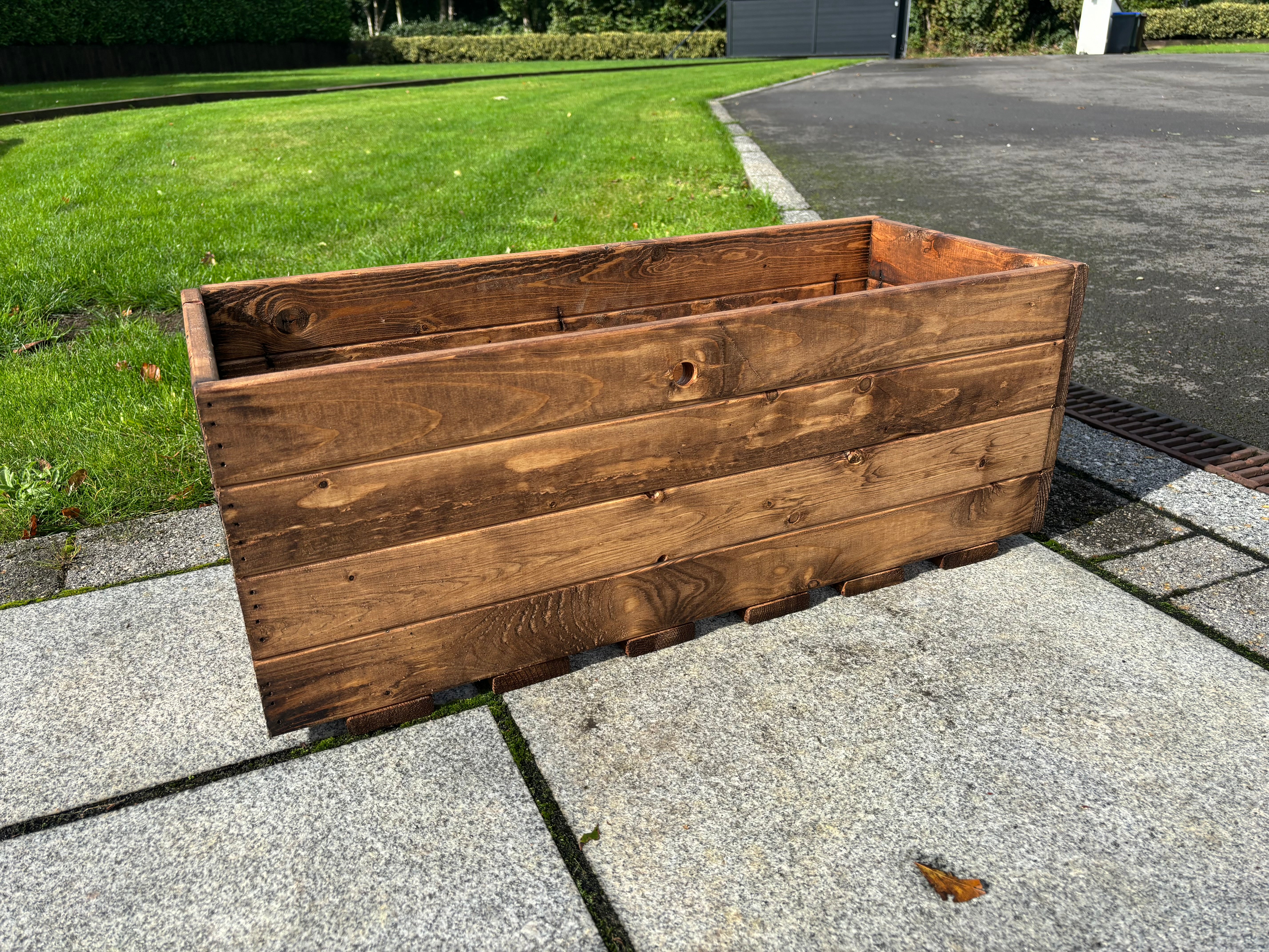 HB105 - Large Berwick Trough - Image 3