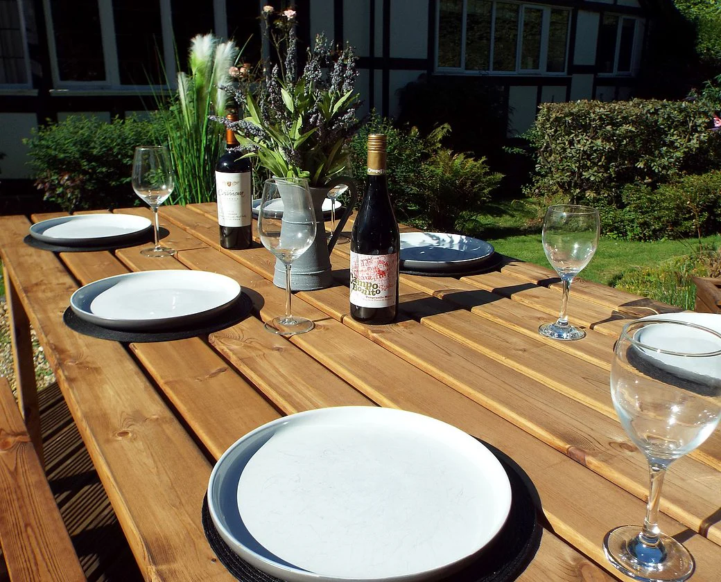 HB110 - Six Seater Table Set - Image 5