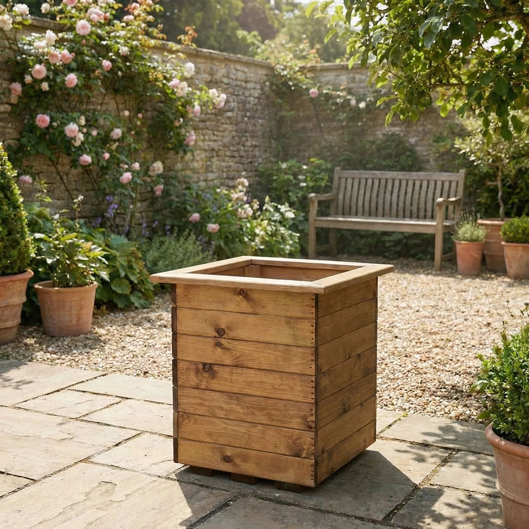 HB216 - Large Windsor Planter - Image 4