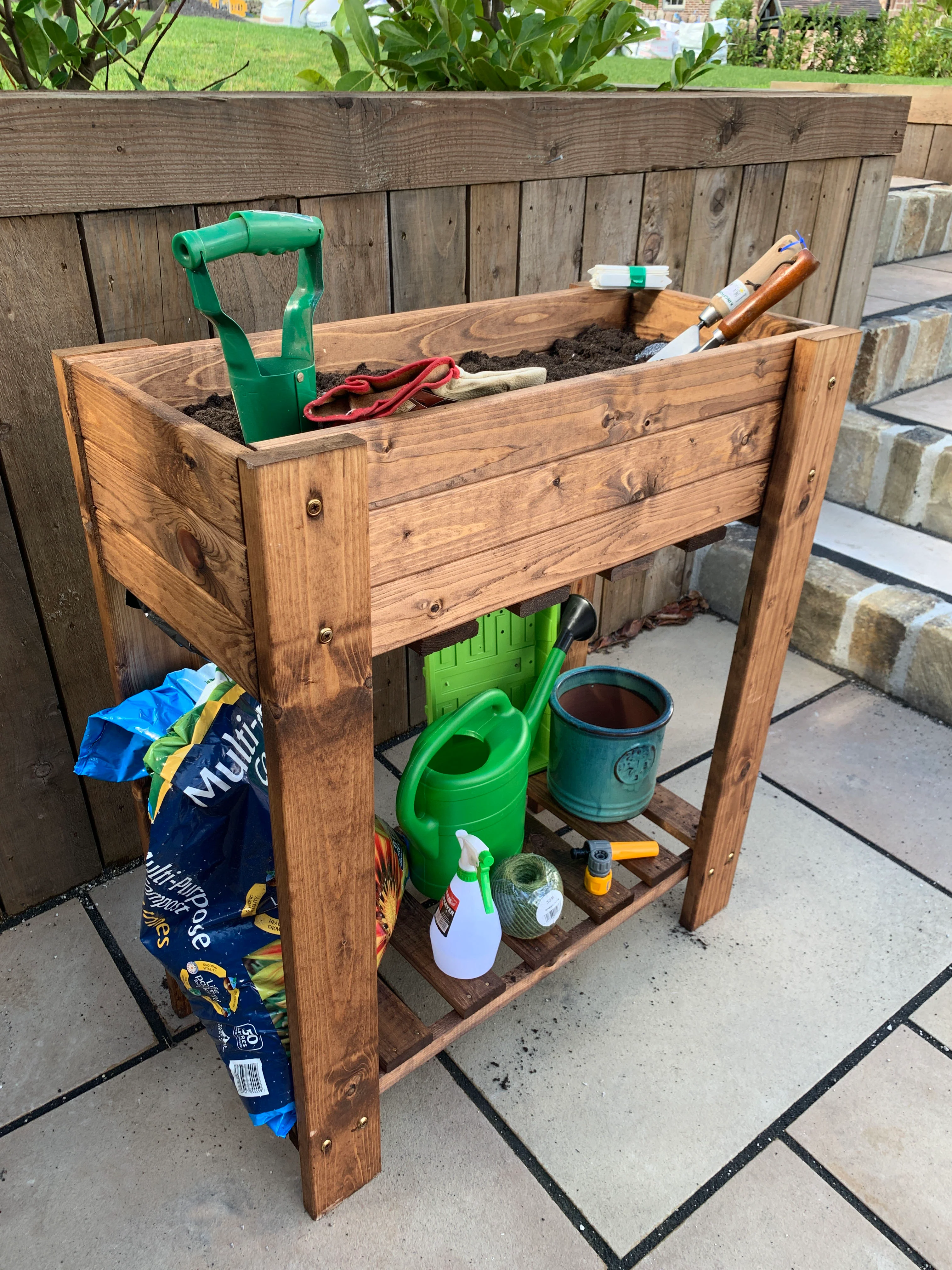HB219 - Large Chesterfield Raised Planting Trug - Image 6