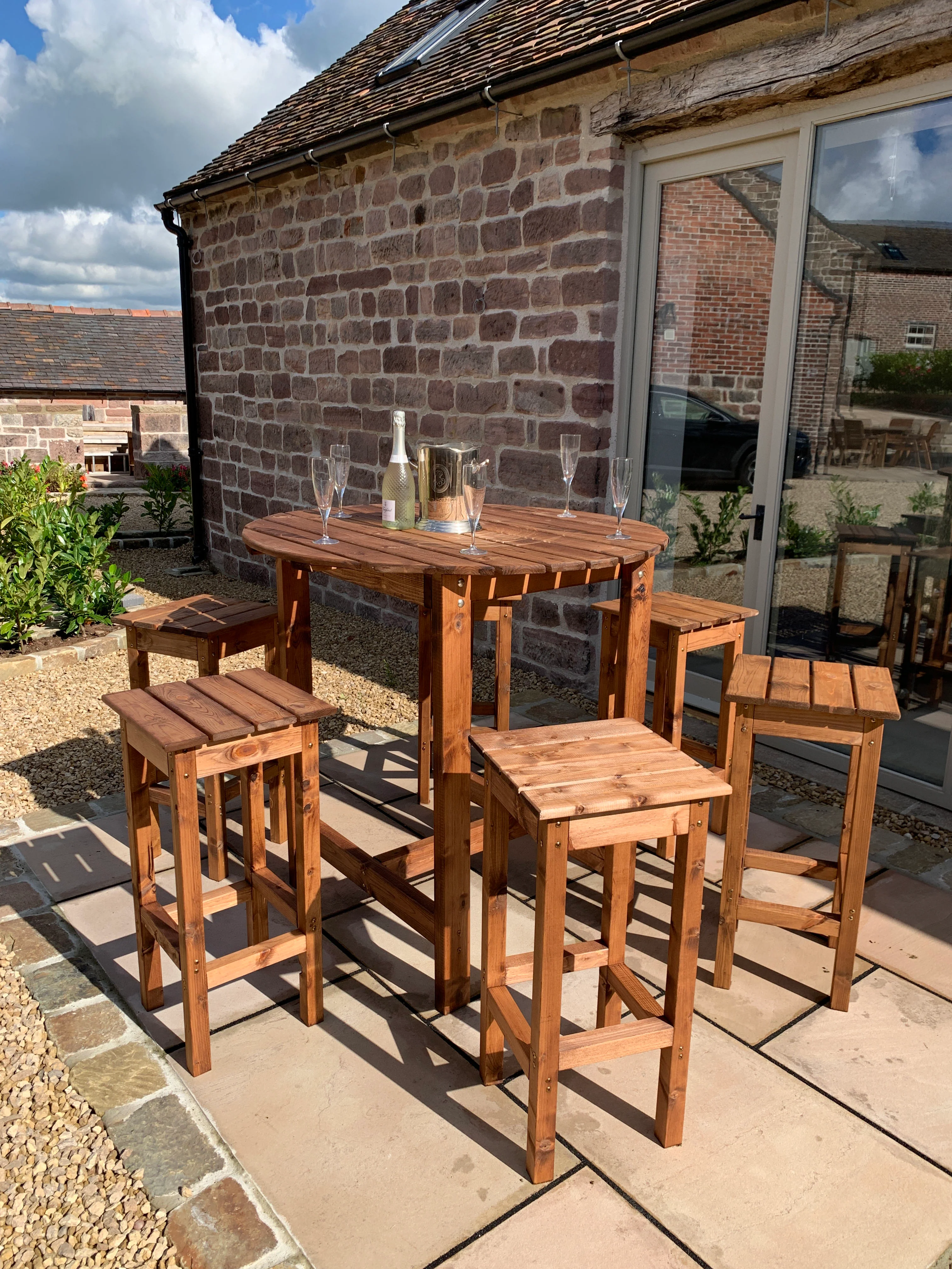 HB225 - Alfresco Bar Set Six Seater - Image 3