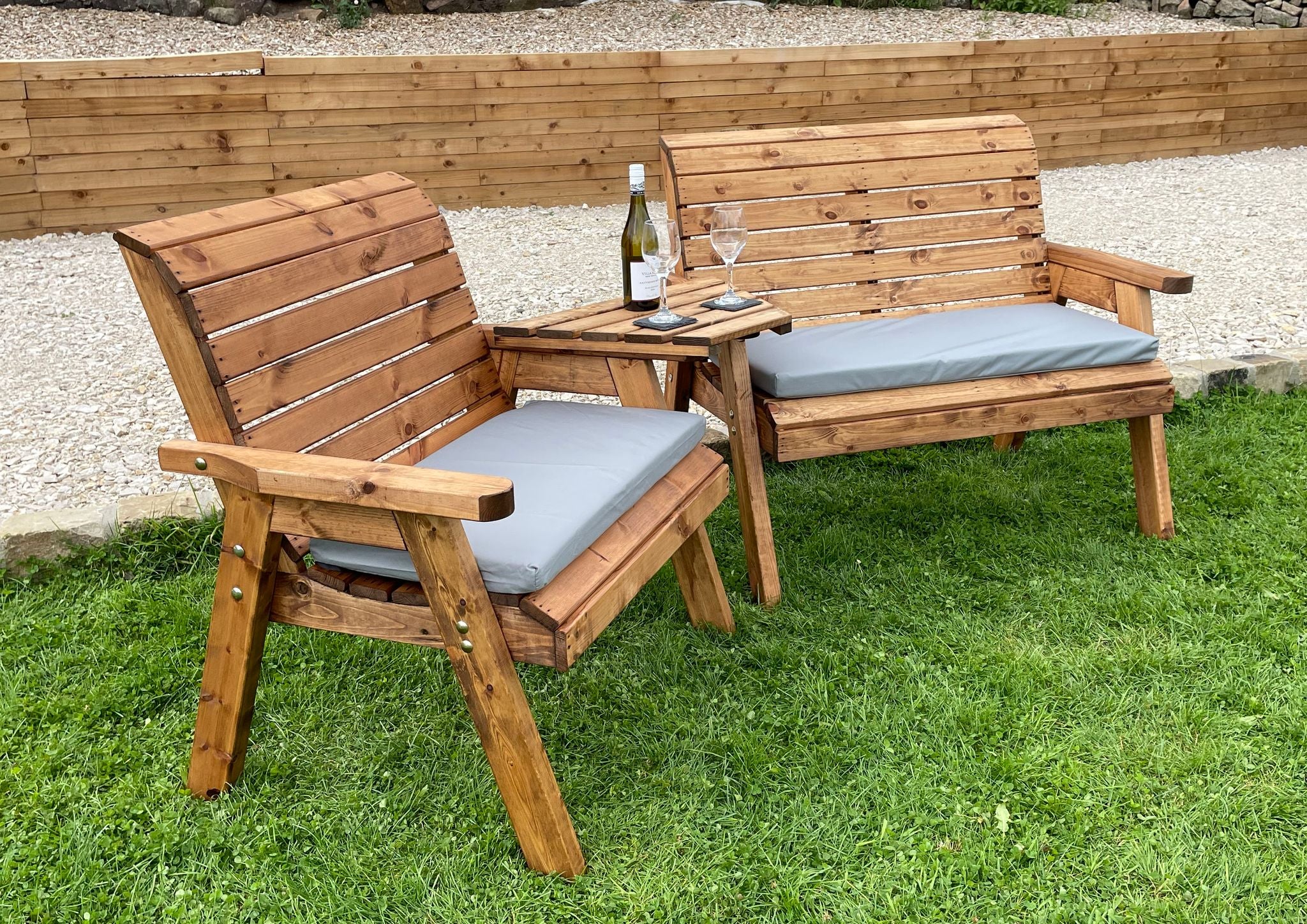 HB252 - Grand Three Seater Angled Companion Set - Image 3
