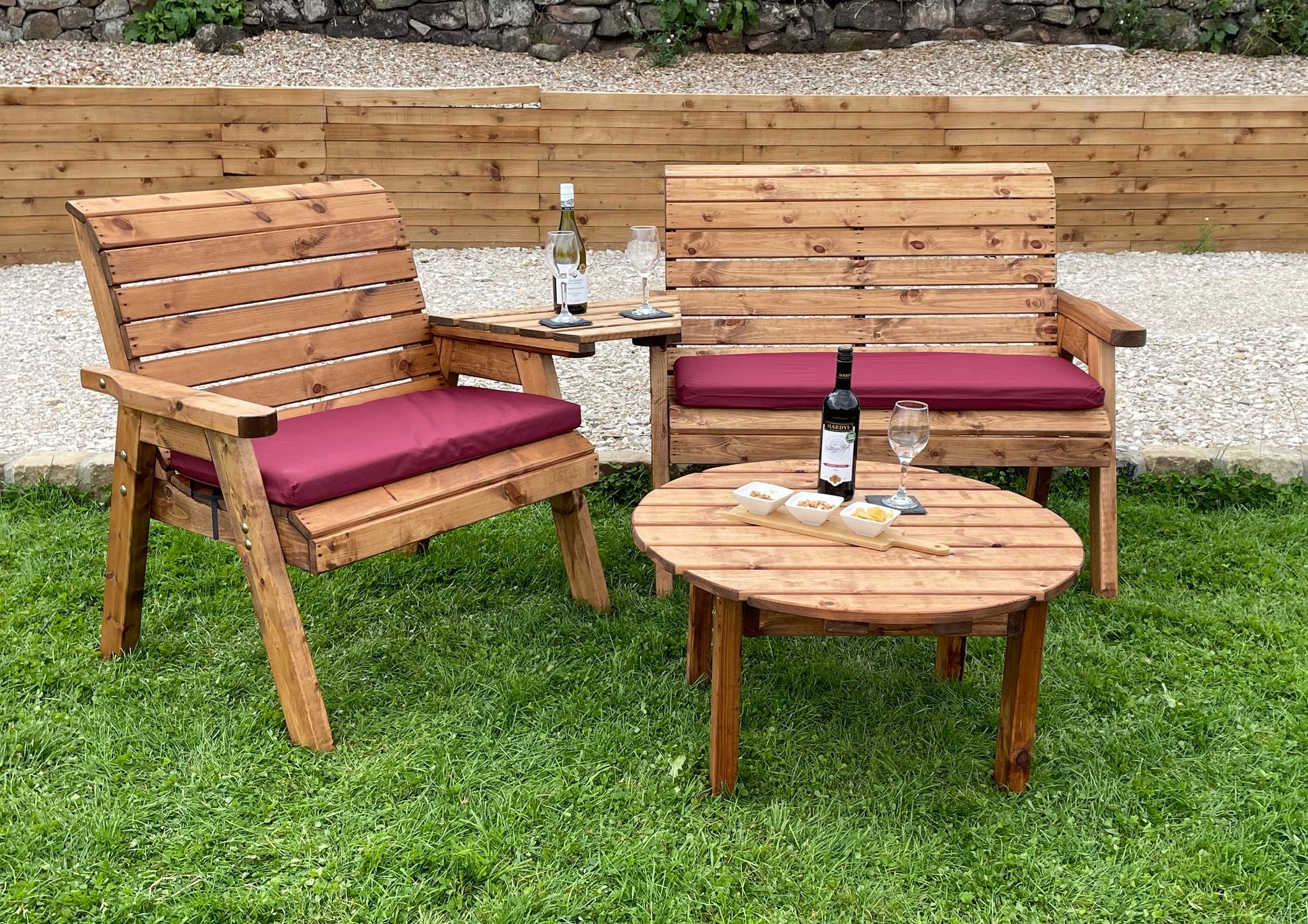HB254 - Grand Three Seater Angled Companion Set With Round Coffee Table - Image 4