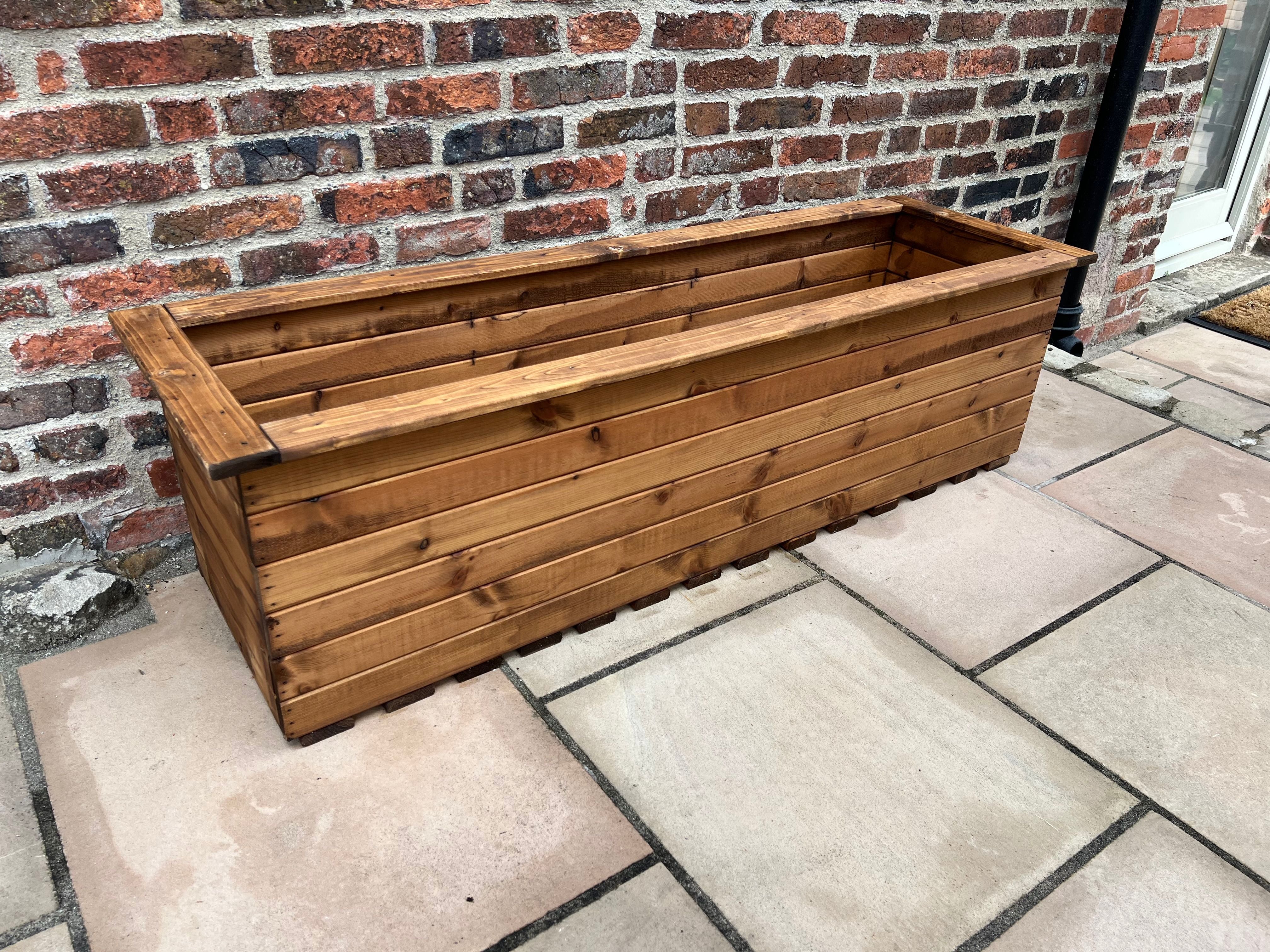 HB279 - The Willoughby Extra Large Sleeper Trough - Image 3